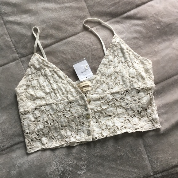 SOLD UO Bright Star Lace Button Down Cami - Picture 5 of 8